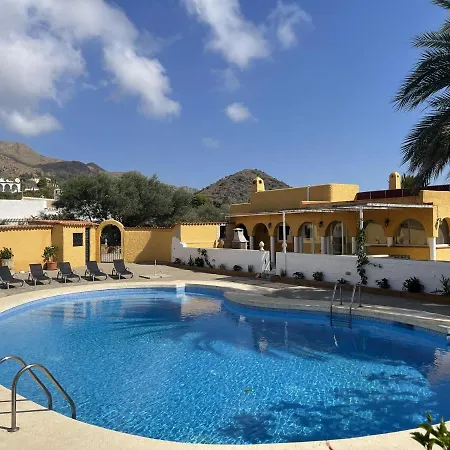 El Oasis Vila *